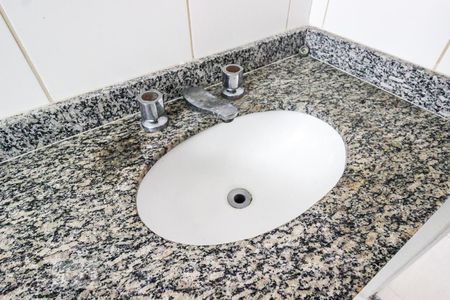 Apartamento para alugar com 78m², 3 quartos e 3 vagasPia - Banheiro da Suíte