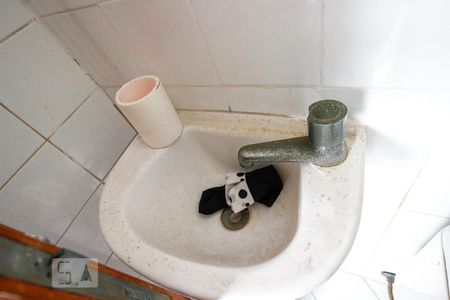 Apartamento para alugar com 78m², 3 quartos e 3 vagasPia - Banheiro de Serviço