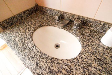 Apartamento para alugar com 78m², 3 quartos e 3 vagasPia - Banheiro