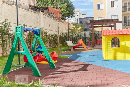 Apartamento à venda com 42m², 2 quartos e 1 vaga Apartamento à venda com 42m², 2 quartos e 1 vagaÁrea Comum - Playground