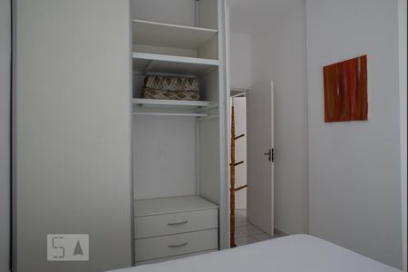 Apartamento para alugar com 113m², 3 quartos e sem vaga Apartamento para alugar com 113m², 3 quartos e sem vagaQuarto 2