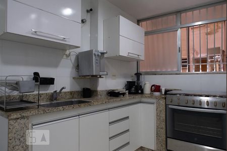 Apartamento para alugar com 113m², 3 quartos e sem vaga Apartamento para alugar com 113m², 3 quartos e sem vagaCozinha