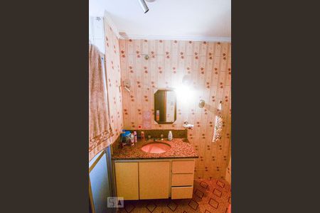 Casa à venda com 180m², 3 quartos e 2 vagas Casa à venda com 180m², 3 quartos e 2 vagasBanheiro da Suíte 2