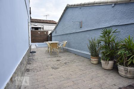 Casa de condomínio à venda com 230m², 4 quartos e 3 vagasLateral da Casa