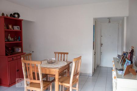 Apartamento à venda com 100m², 3 quartos e 1 vaga Apartamento à venda com 100m², 3 quartos e 1 vagaSala