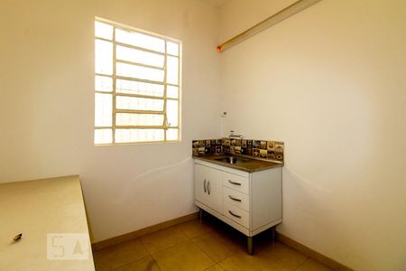 Casa à venda com 160m², 2 quartos e 4 vagas Casa à venda com 160m², 2 quartos e 4 vagasCozinha