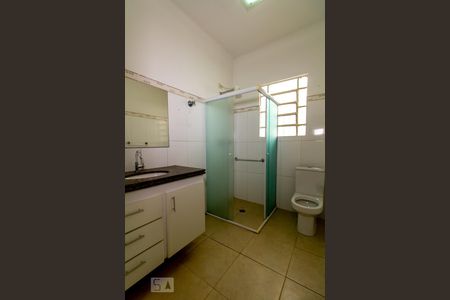 Casa à venda com 160m², 2 quartos e 4 vagas Casa à venda com 160m², 2 quartos e 4 vagasBanheiro Social