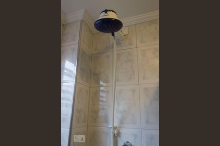 Apartamento à venda com 45m², 1 quarto e sem vagaChuveiro