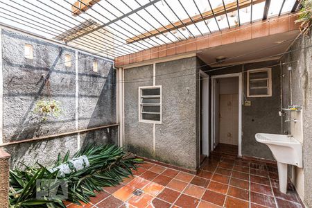Casa à venda com 120m², 2 quartos e 1 vagaÁrea de Serviço