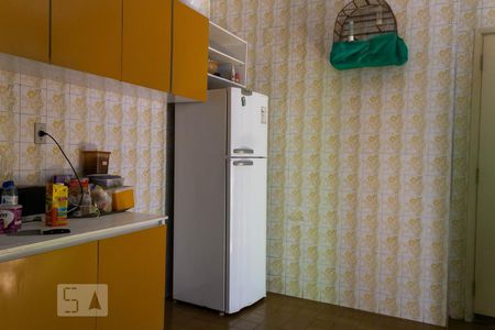 Casa à venda com 800m², 3 quartos e 2 vagas Casa à venda com 800m², 3 quartos e 2 vagasCozinha