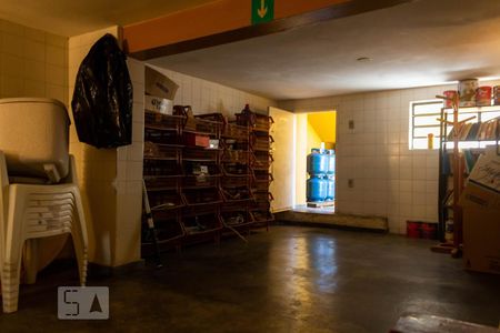 Casa à venda com 800m², 3 quartos e 2 vagas Casa à venda com 800m², 3 quartos e 2 vagasPorão