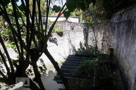 Casa à venda com 800m², 3 quartos e 2 vagas Casa à venda com 800m², 3 quartos e 2 vagasGaragem