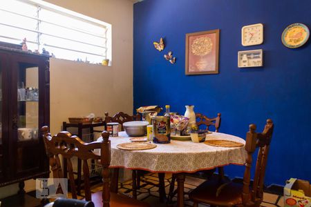 Casa à venda com 800m², 3 quartos e 2 vagas Casa à venda com 800m², 3 quartos e 2 vagasSala de Jantar