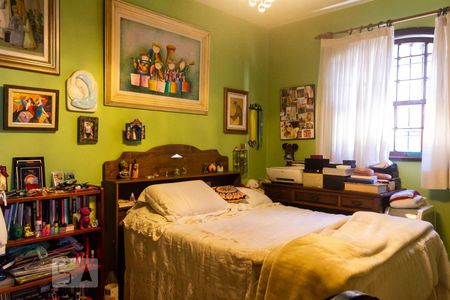 Casa à venda com 800m², 3 quartos e 2 vagas Casa à venda com 800m², 3 quartos e 2 vagasQuarto 1