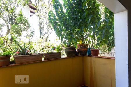 Casa à venda com 800m², 3 quartos e 2 vagas Casa à venda com 800m², 3 quartos e 2 vagasGaragem