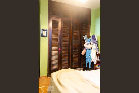 Casa à venda com 800m², 3 quartos e 2 vagas Casa à venda com 800m², 3 quartos e 2 vagasQuarto 1