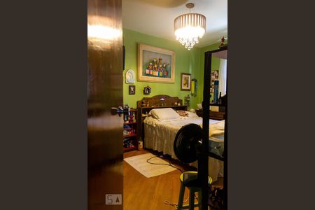 Casa à venda com 800m², 3 quartos e 2 vagas Casa à venda com 800m², 3 quartos e 2 vagasQuarto 1