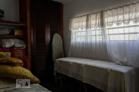 Casa à venda com 800m², 3 quartos e 2 vagas Casa à venda com 800m², 3 quartos e 2 vagasQuarto de Serviço