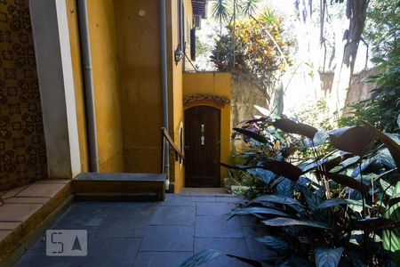 Casa à venda com 800m², 3 quartos e 2 vagas Casa à venda com 800m², 3 quartos e 2 vagasÁrea Externa