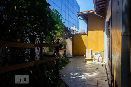 Casa à venda com 800m², 3 quartos e 2 vagas Casa à venda com 800m², 3 quartos e 2 vagasÁrea Externa