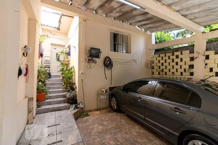 Casa à venda com 120m², 2 quartos e 2 vagasFachada da casa