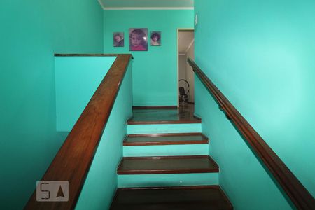 Casa à venda com 352m², 4 quartos e 5 vagasAcesso aos quartos