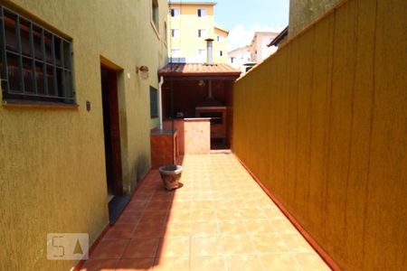 Casa à venda com 352m², 4 quartos e 5 vagasCorredor