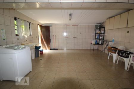 Casa à venda com 352m², 4 quartos e 5 vagasÁrea de Serviço