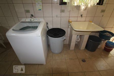 Casa à venda com 352m², 4 quartos e 5 vagasÁrea de Serviço