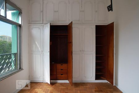 Apartamento à venda com 136m², 4 quartos e sem vagaQuarto 2