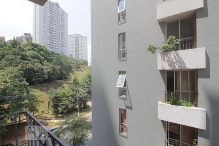 Vista da sala de apartamento para alugar com 1 quarto, 37m² em Vila Andrade, São Paulo