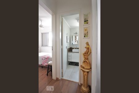 Corredor de apartamento para alugar com 1 quarto, 37m² em Vila Andrade, São Paulo
