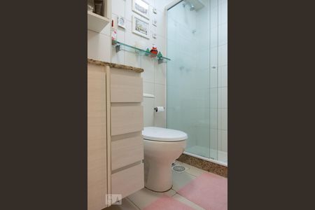 Apartamento à venda com 96m², 3 quartos e 2 vagas Apartamento à venda com 96m², 3 quartos e 2 vagasBanheiro da Suíte