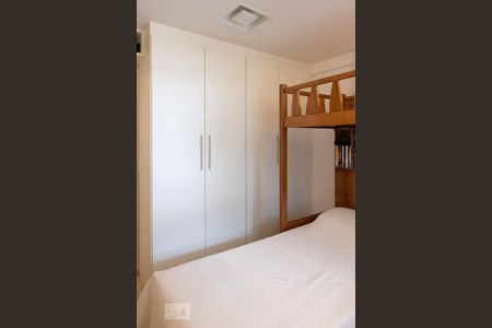 Apartamento à venda com 96m², 3 quartos e 2 vagas Apartamento à venda com 96m², 3 quartos e 2 vagasQuarto 1