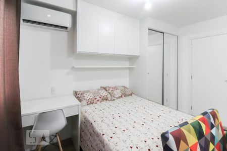 Quarto de kitnet/studio para alugar com 1 quarto, 25m² em Indianópolis, São Paulo