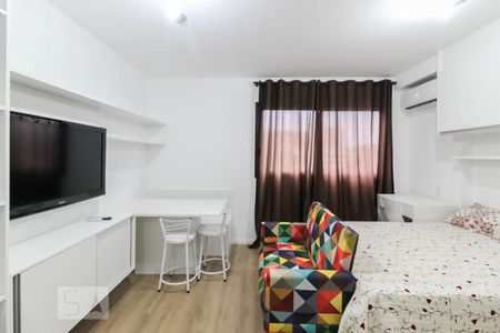 Sala de kitnet/studio para alugar com 1 quarto, 25m² em Indianópolis, São Paulo
