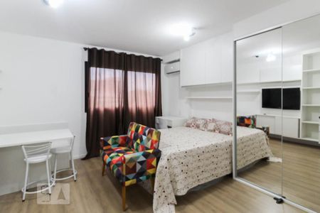 Sala de kitnet/studio para alugar com 1 quarto, 25m² em Indianópolis, São Paulo