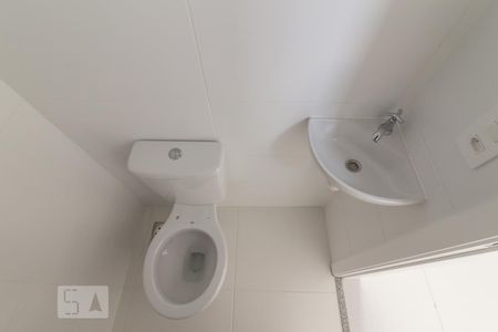 Apartamento para alugar com 197m², 3 quartos e 3 vagas Apartamento para alugar com 197m², 3 quartos e 3 vagasBanheiro de Serviço