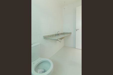 Apartamento para alugar com 197m², 3 quartos e 3 vagas Apartamento para alugar com 197m², 3 quartos e 3 vagasBanheiro da Suíte 2