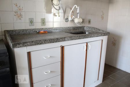 Apartamento à venda com 62m², 3 quartos e 2 vagasCozinha - Armários