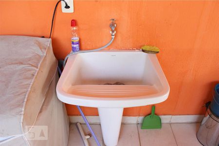 Casa de condomínio à venda com 300m², 5 quartos e 2 vagas Casa de condomínio à venda com 300m², 5 quartos e 2 vagasTerraço