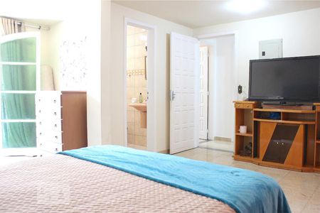 Casa de condomínio à venda com 300m², 5 quartos e 2 vagas Casa de condomínio à venda com 300m², 5 quartos e 2 vagasSuíte 2