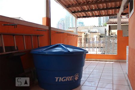 Casa de condomínio à venda com 300m², 5 quartos e 2 vagas Casa de condomínio à venda com 300m², 5 quartos e 2 vagasTerraço