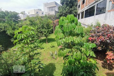 Casa à venda com 345m², 4 quartos e 4 vagas Casa à venda com 345m², 4 quartos e 4 vagasVista