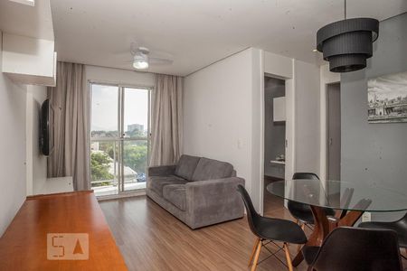 Sala de apartamento para alugar com 2 quartos, 51m² em Barra da Tijuca, Rio de Janeiro
