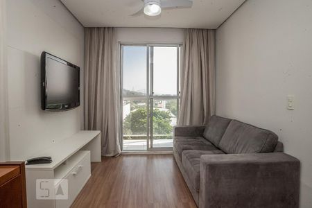 Sala de apartamento para alugar com 2 quartos, 51m² em Barra da Tijuca, Rio de Janeiro