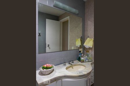 Apartamento à venda com 128m², 3 quartos e 1 vagaBanheiro Social