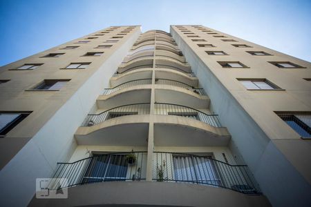 Apartamento à venda com 58m², 2 quartos e 1 vaga Apartamento à venda com 58m², 2 quartos e 1 vagaFachada