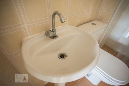 Apartamento à venda com 58m², 2 quartos e 1 vaga Apartamento à venda com 58m², 2 quartos e 1 vagaDetalhe - Banheiro 2