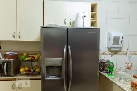 Casa à venda com 220m², 3 quartos e 2 vagas Casa à venda com 220m², 3 quartos e 2 vagasCozinha - Armários